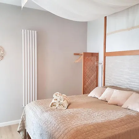 Good Morning Sunshine - Nautica Apartment *